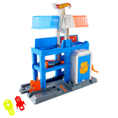 Hot Wheels City Downtown Police Tower Playset & 1:64 Scale Die-Cast Police Toy Car