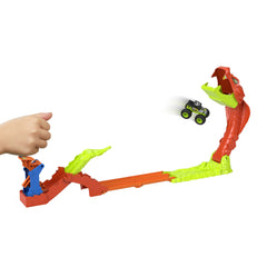 Hot Wheels Monster Trucks Snake Slam Takedown Playset With 1:64 Scale Bone Shaker Toy Vehicle