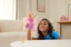 Poupée Barbie Mouvements Conscients Portant des Vêtements de Yoga Avec Audio, Lumières et Musique, Poupée Blonde Avec Animal de Compagnie