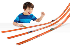 Hot Wheels Car & MEGA Track Pack