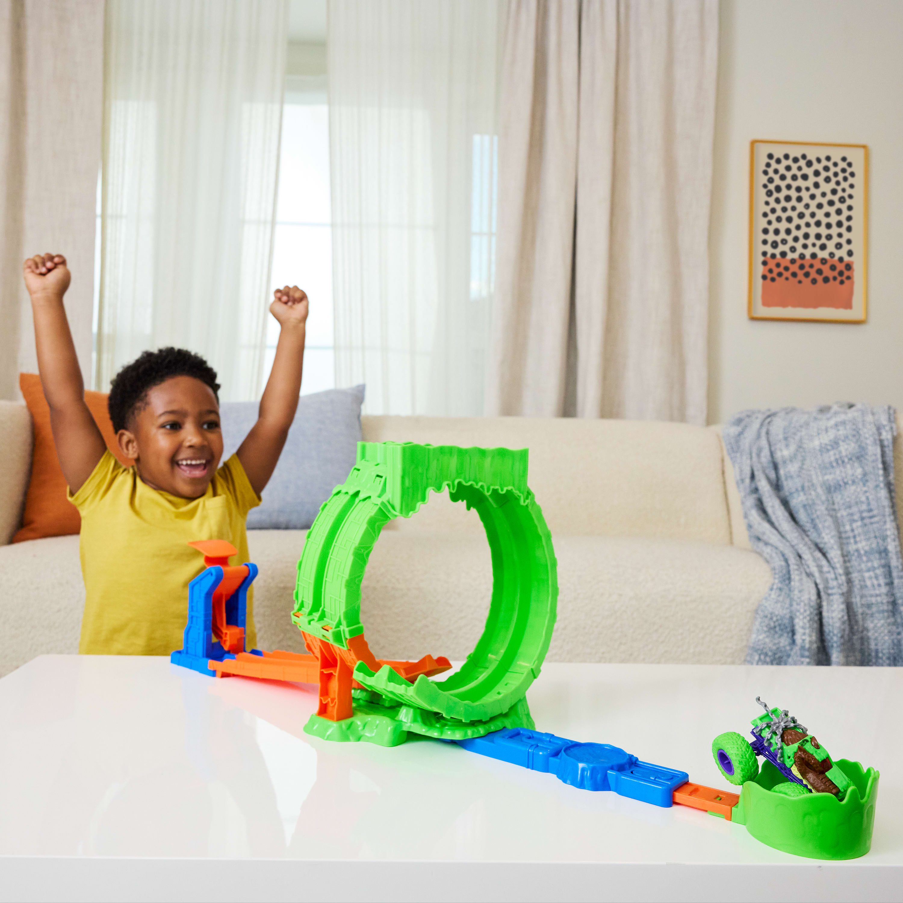 Hot Wheels Coffret Monster Trucks Défi Looping
