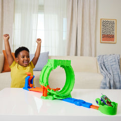 Hot Wheels Monster Trucks Mutant Chaos, Loop Challenge Playset With Wreckin’ Wolf Toy Truck & Slime