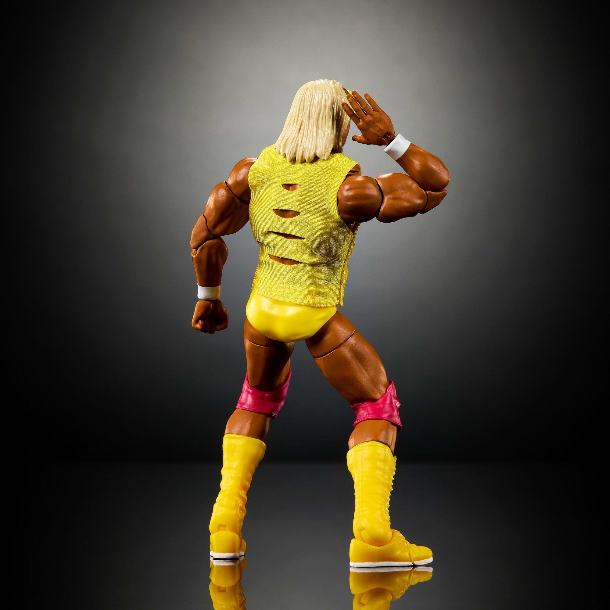 WWE Ultimate Edition Hulk Hogan Action Figure & Accessories Set, 6-Inch Collectible