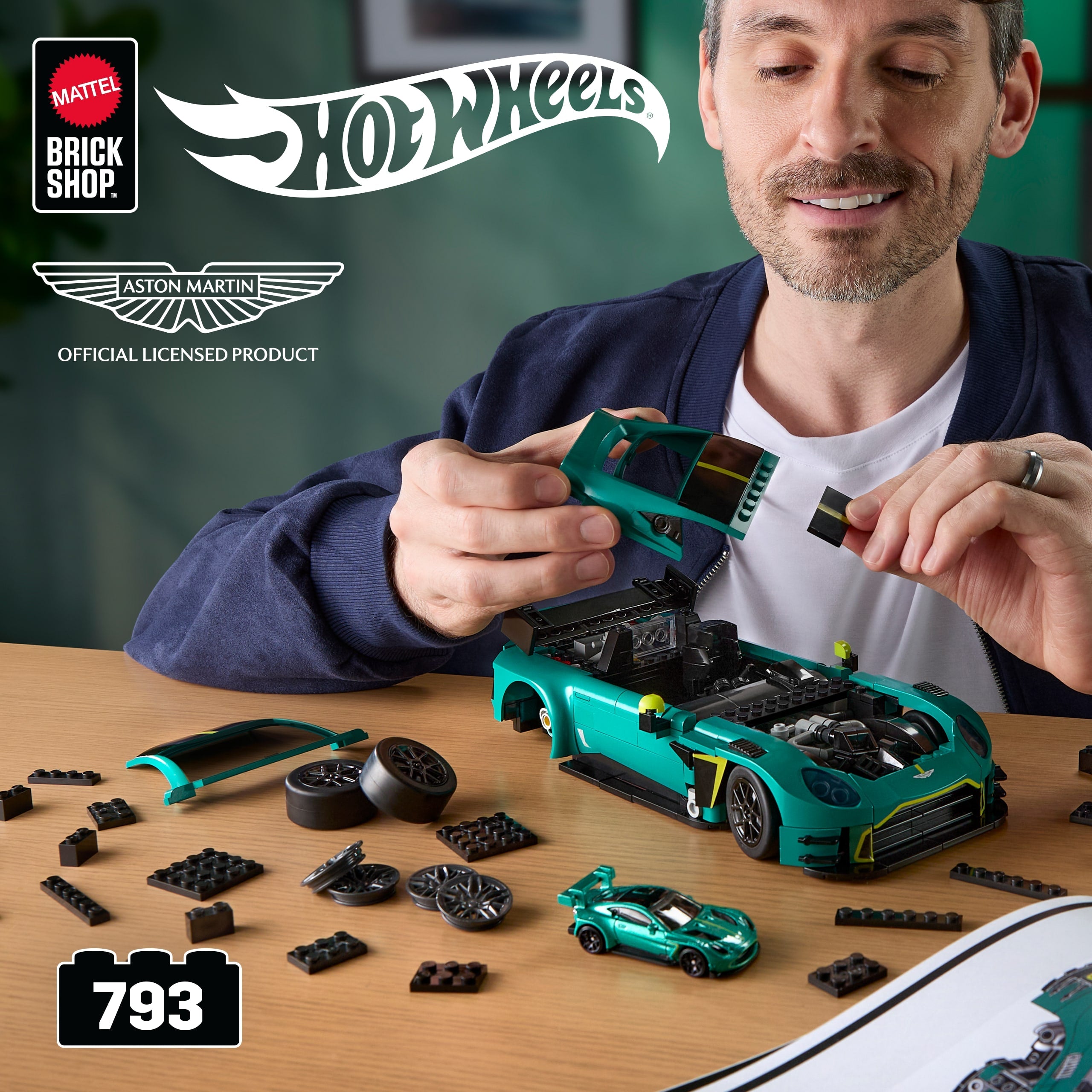 Mattel Brick Shop Hot Wheels ’24 Aston Martin Vantage Gt3 Building Toy Kit (793 Pieces), For Collectors 