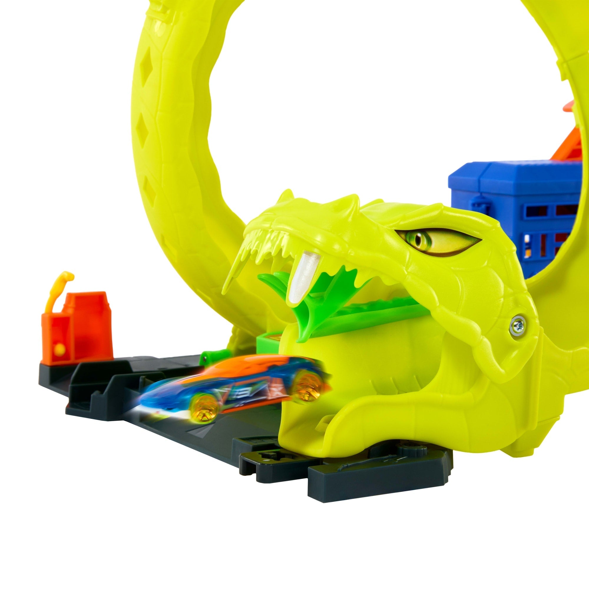 Hot Wheels Snake Spiral Attack Playset With 1:64 Scale Die-Cast Toy Car & Speed Snap Track