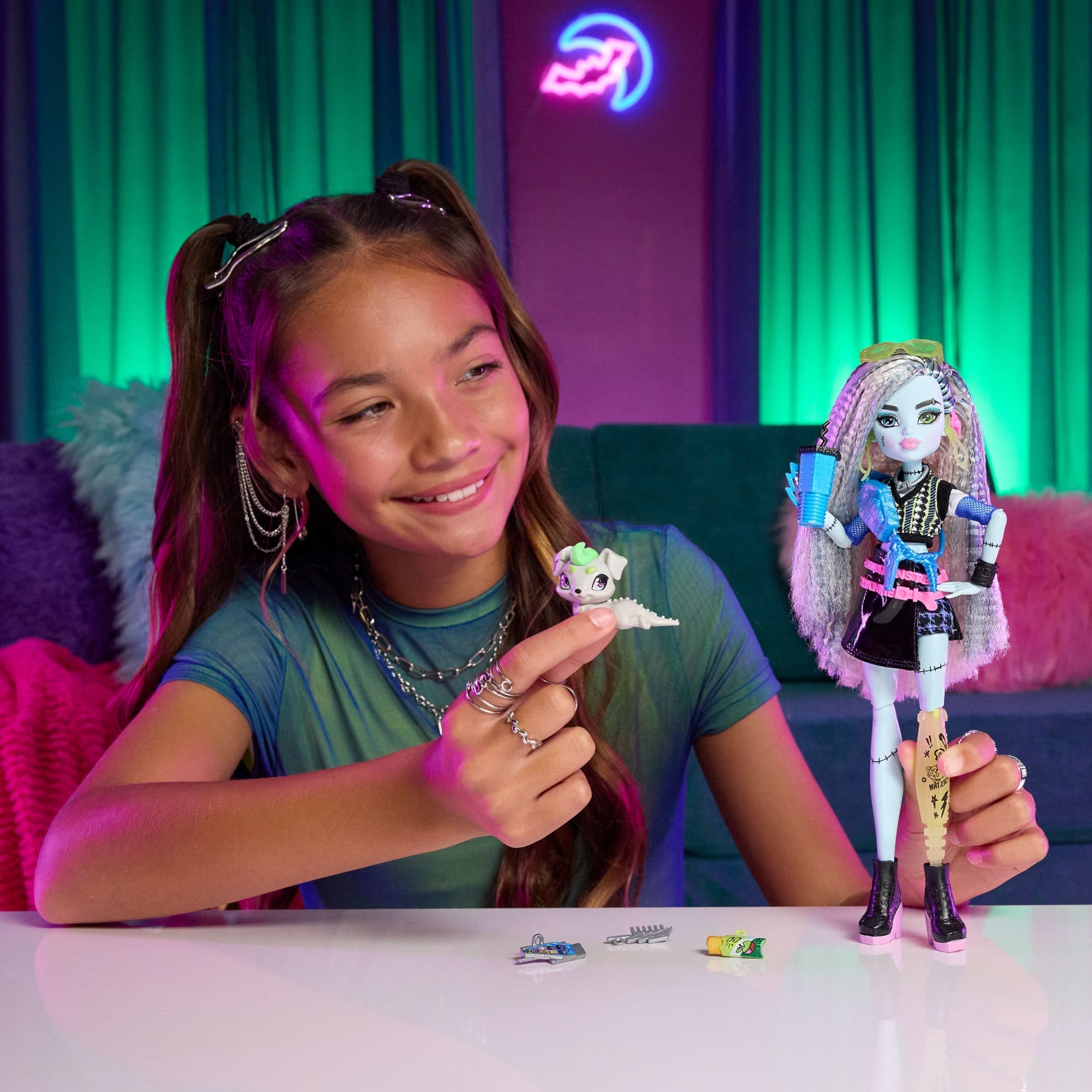 Monster High Boneca Monster high boneca looks monstruoso frankie