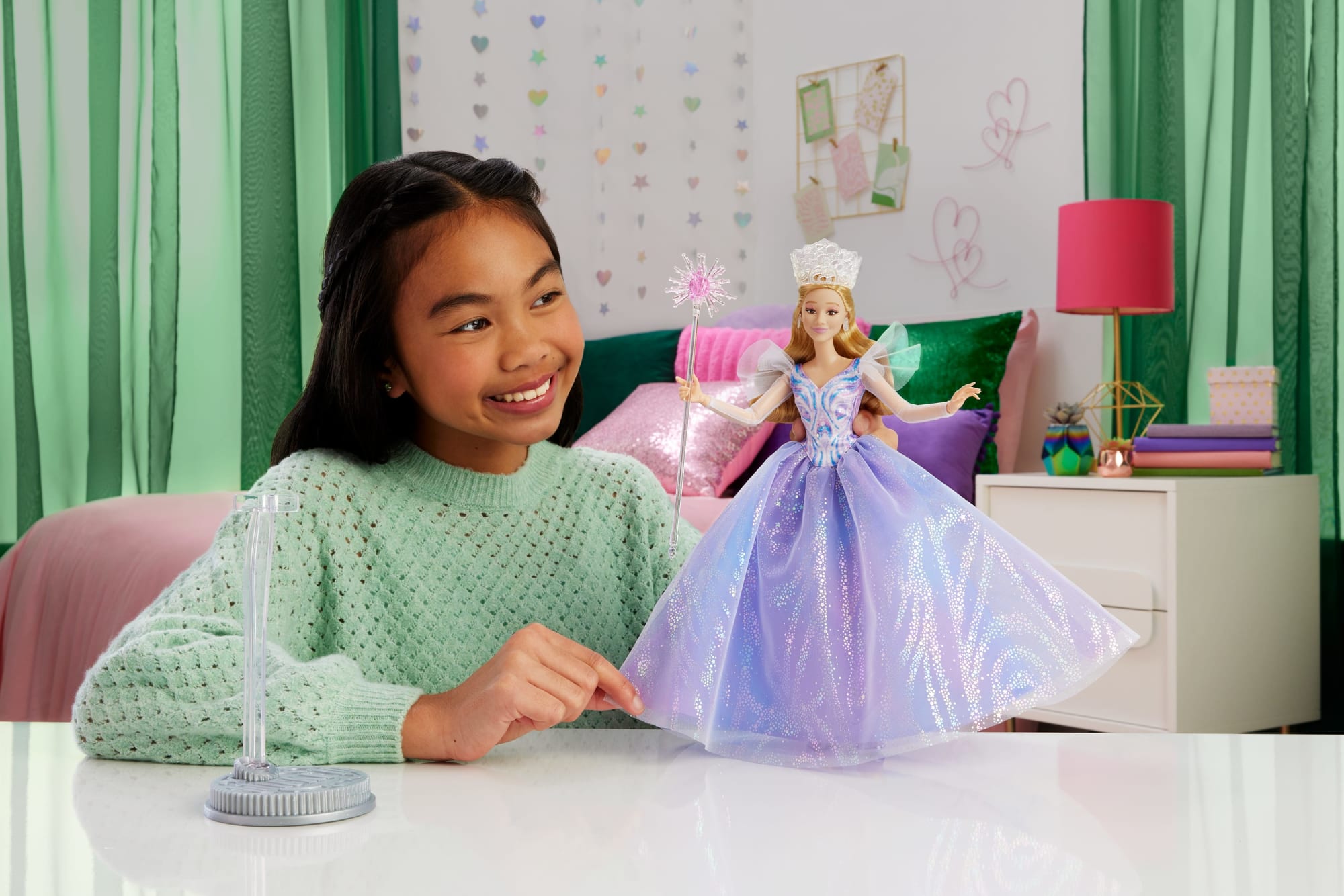 Universal Pictures’ Wicked: For Good Deluxe Glinda Doll With Movie-Inspired Outfit & 3 Accessories