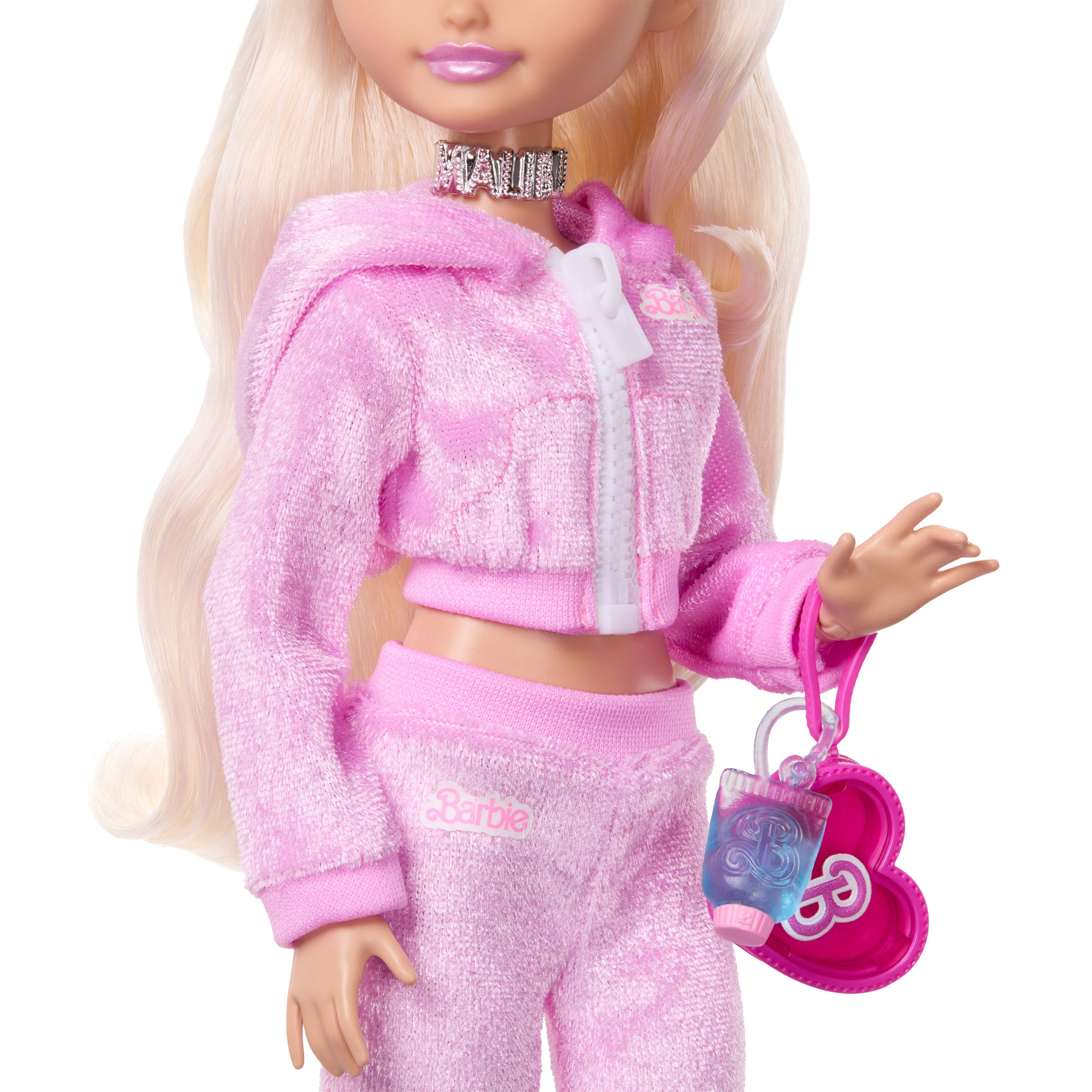 Barbie Dream Besties Weekend Getaway Malibu Fashion Doll With 7 Travel Themed Accessories