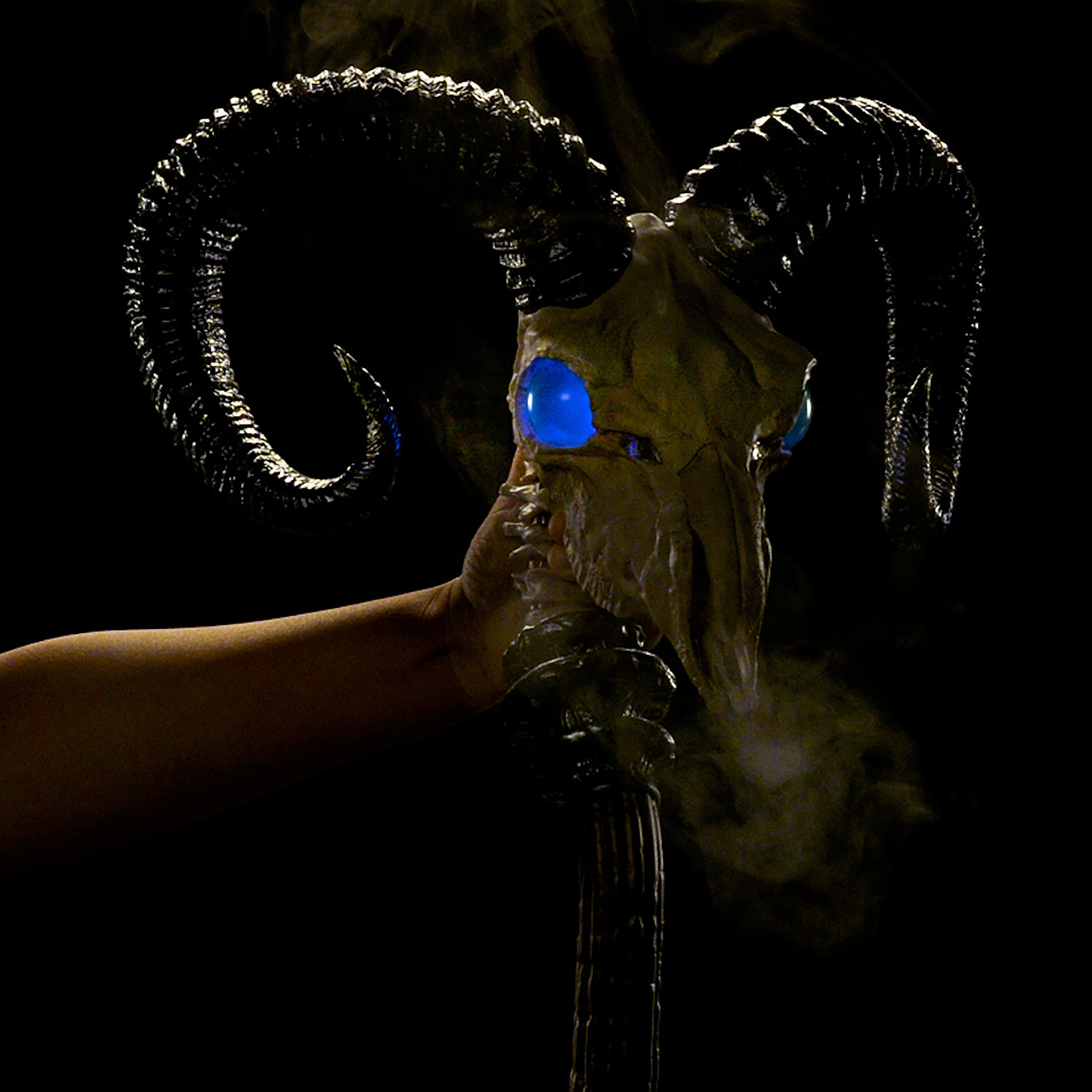 Masters Of The Universe Deluxe Movie Havoc Staff For Collector Role Play, Lights & Smoke, 5 Feet Plus
