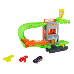 Hot Wheels City Croc Pizza Attack Playset & 1:64 Scale Toy Car, Speed Snap Track Compatible