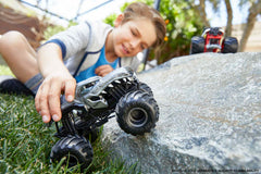 Hot Wheels Monster Trucks, Oversized Monster Truck in 1:24 Scale