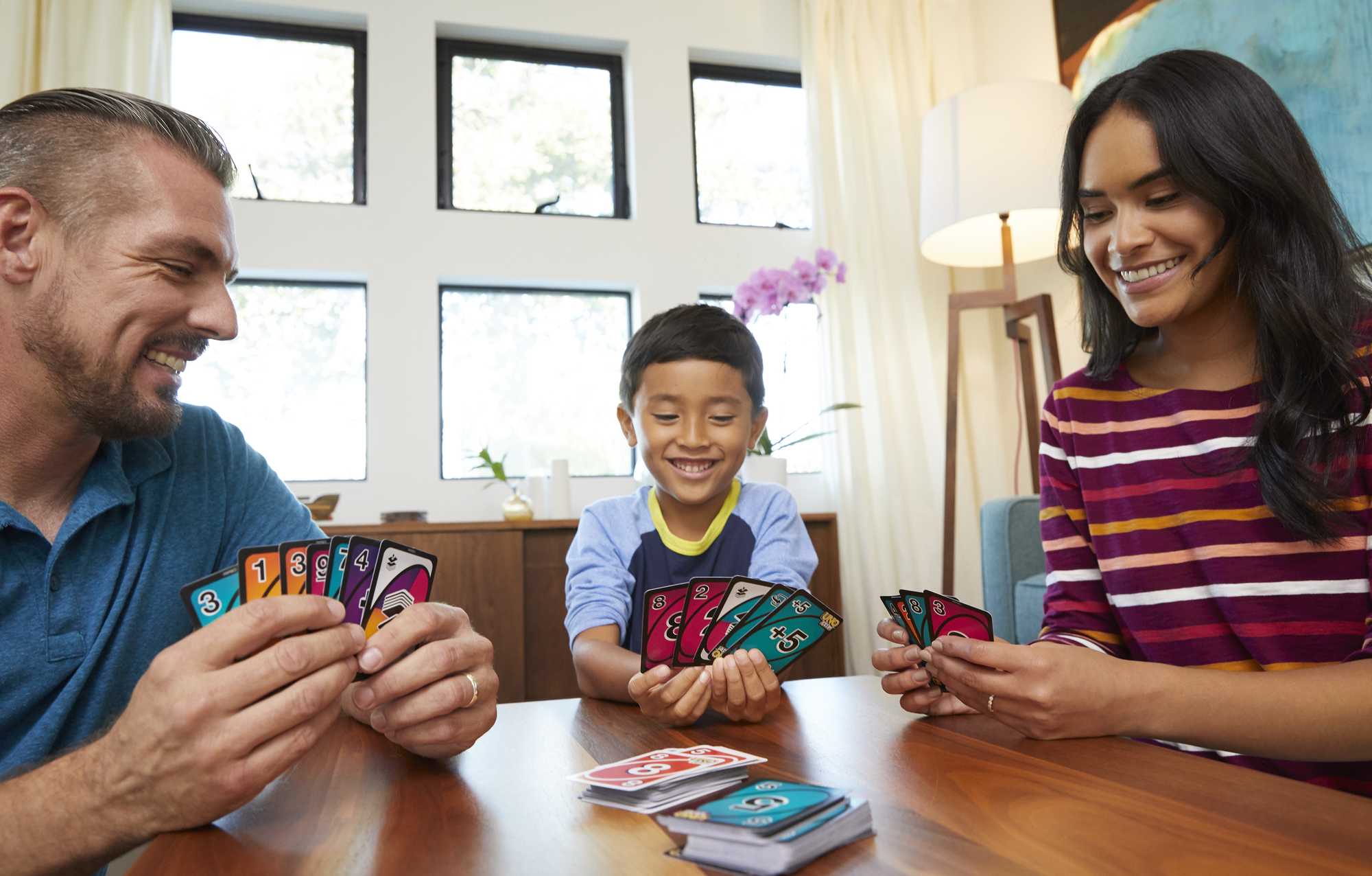 UNO Flip! Card Game For Kids, Adults & Family Night in Collectible Storage Tin