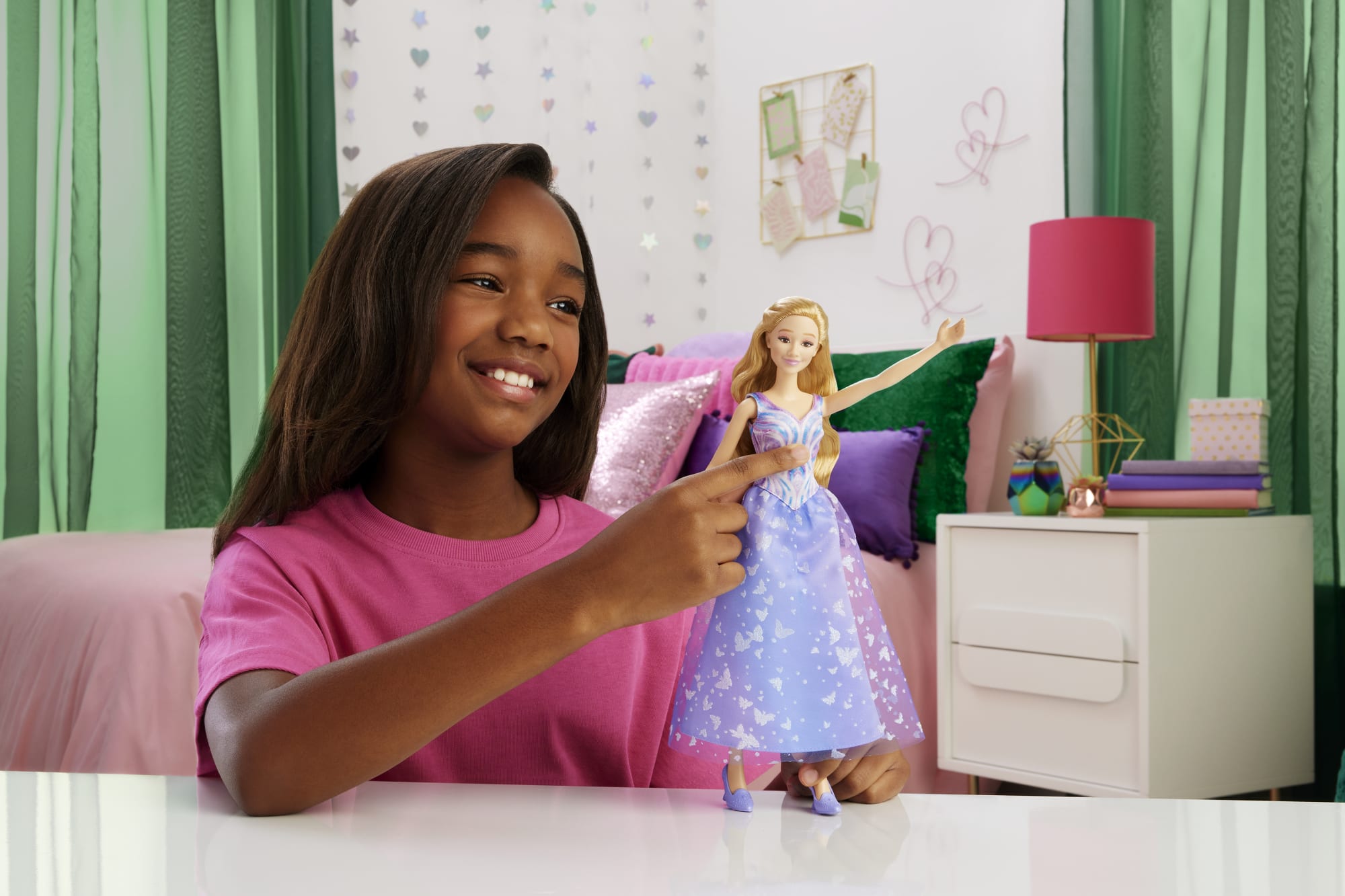 Universal Pictures’ Wicked: For Good Singing Glinda Doll, Movie-inspired Outfit, Sings “For Good”