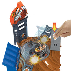 Hot Wheels Monster Trucks Pista de Juguete Arena de Demolición Semi-Finales Tiger Shark